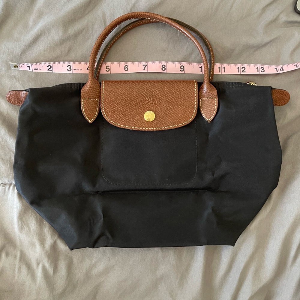 Longchamp le pliage small black short handle